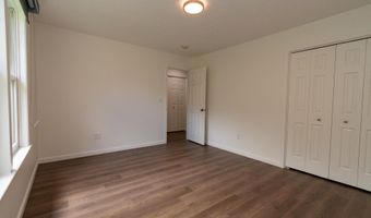 7 St Andrews Dr, Bedford, NH 03110