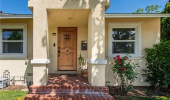 17561 Bullock St, Encino, CA 91316