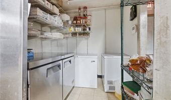 620 Killingly St, Johnston, RI 02919