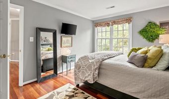 3801 WASHINGTON WOODS Dr, Alexandria, VA 22309