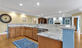 95 Crickett Cir, East Greenwich, RI 02818