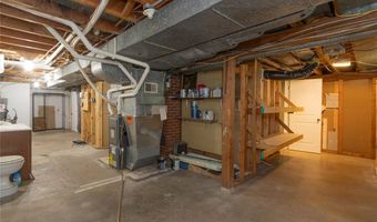 805 31st Ave, Middle Amana, IA 52203