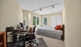 1011 Canyon Park Dr, Ashland, OR 97520