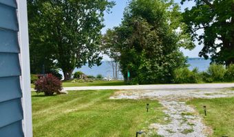 23 Mooney Dr, Alburgh, VT 05440