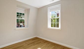 3420 S WAKEFIELD St S, Arlington, VA 22206