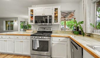 545 Holly St, Ashland, OR 97520