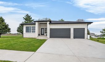 1403 19th St SE, Altoona, IA 50009