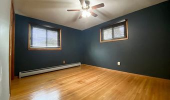 693 Edgewater Dr, Amherst, NY 14228