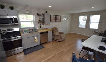 953 Robbins, Algonac, MI 48001