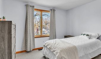 114 S West St, Agawam, MA 01030