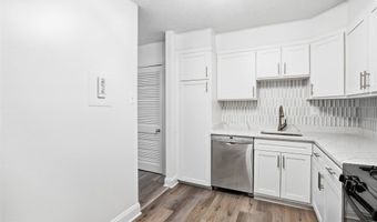 1300 ARMY NAVY Dr 124, Arlington, VA 22202