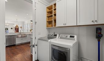 10 Hayek St, Beaufort, SC 29907