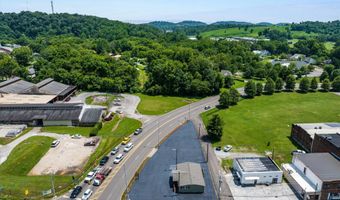 4 Green St, Athens, TN 37303