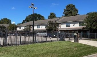 828 Meadow Bend Dr #C, Baton Rouge, LA 70820