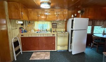 137 Sherwood Dr, Becket, MA 01223