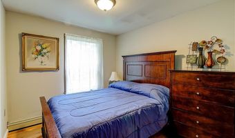 231 Shady Valley Rd, Coventry, RI 02816