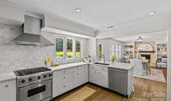 1811 Manor Mill Rd, Charlotte, NC 28226