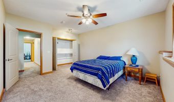 1415 Lake Shore Cir SE, Altoona, IA 50009