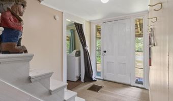 8 Cross St, Andover, ME 04216