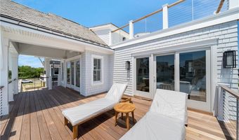 813 Ocean Rd, Narragansett, RI 02882