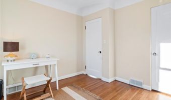 1019 Ash St, Alexandria, MN 56308