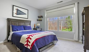 16 N Beech Tree Rd, Brookfield, CT 06804