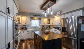 23 Indian Rings Rd, Big Timber, MT 59011