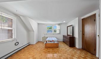 103 Nassau Dr, Albertson, NY 11507