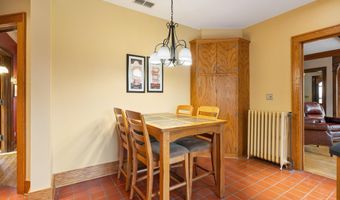 907 1st Dr NW, Austin, MN 55912