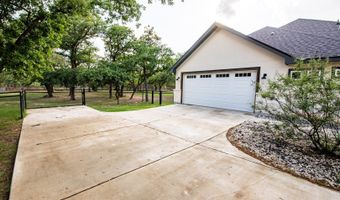 164 Crescent Rdg, Adkins, TX 78101