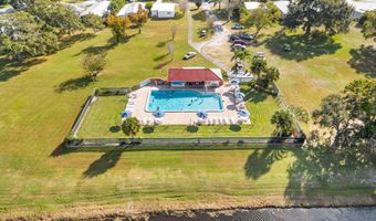 1040 Waterway Dr, Barefoot Bay, FL 32976
