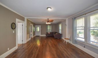 1009 Main St N, Abbeville, SC 29620