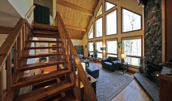 55 Mallard Dr, Becket, MA 01223