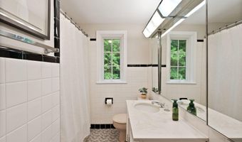 7551 MARSHALL Dr, Annandale, VA 22003