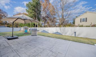 12324 KEMMERTON Ln, Bowie, MD 20715