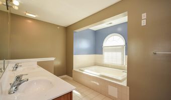67 Chelsea Ct, Atlantic City, NJ 08401