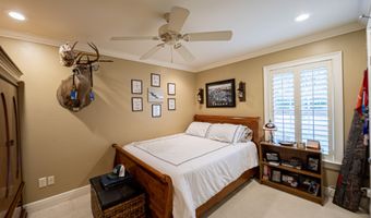603 Newton Dr, Adel, GA 31620