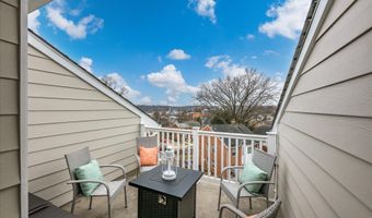 2236 S GLEBE Rd, Arlington, VA 22206