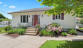 28 Fairview Ave, Cumberland, RI 02864