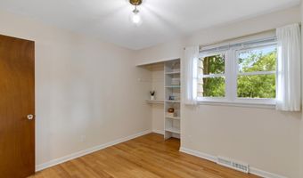 1210 Acewood Blvd, Madison, WI 53716