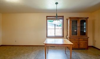 2465 40TH Ave, Albany, OR 97322