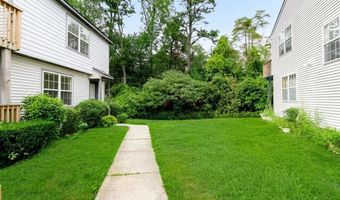 10 Oyster Bay Rd H, Absecon, NJ 08201