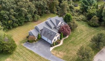 68 Delta Dr, North Kingstown, RI 02874