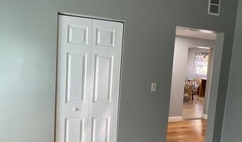 593 Park St 2, Boston, MA 02124