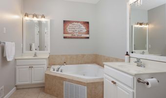 248 Hawthorne Ln, Barnegat, NJ 08005