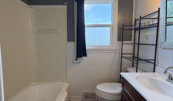 301 S Center St, Bardstown, KY 40004