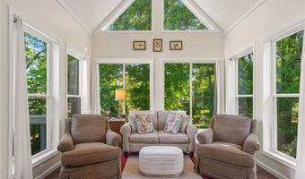 1905 Broadwell Oaks Dr, Alpharetta, GA 30004