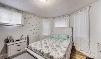 15 Ronan St 3, Boston, MA 02125
