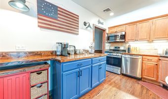 19 Buchanan Ave, Amity Harbor, NY 11701
