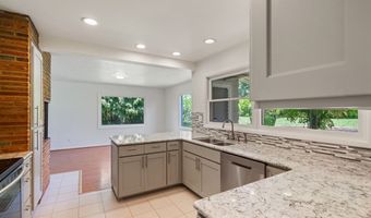 881 LINN Ave, Oregon City, OR 97045
